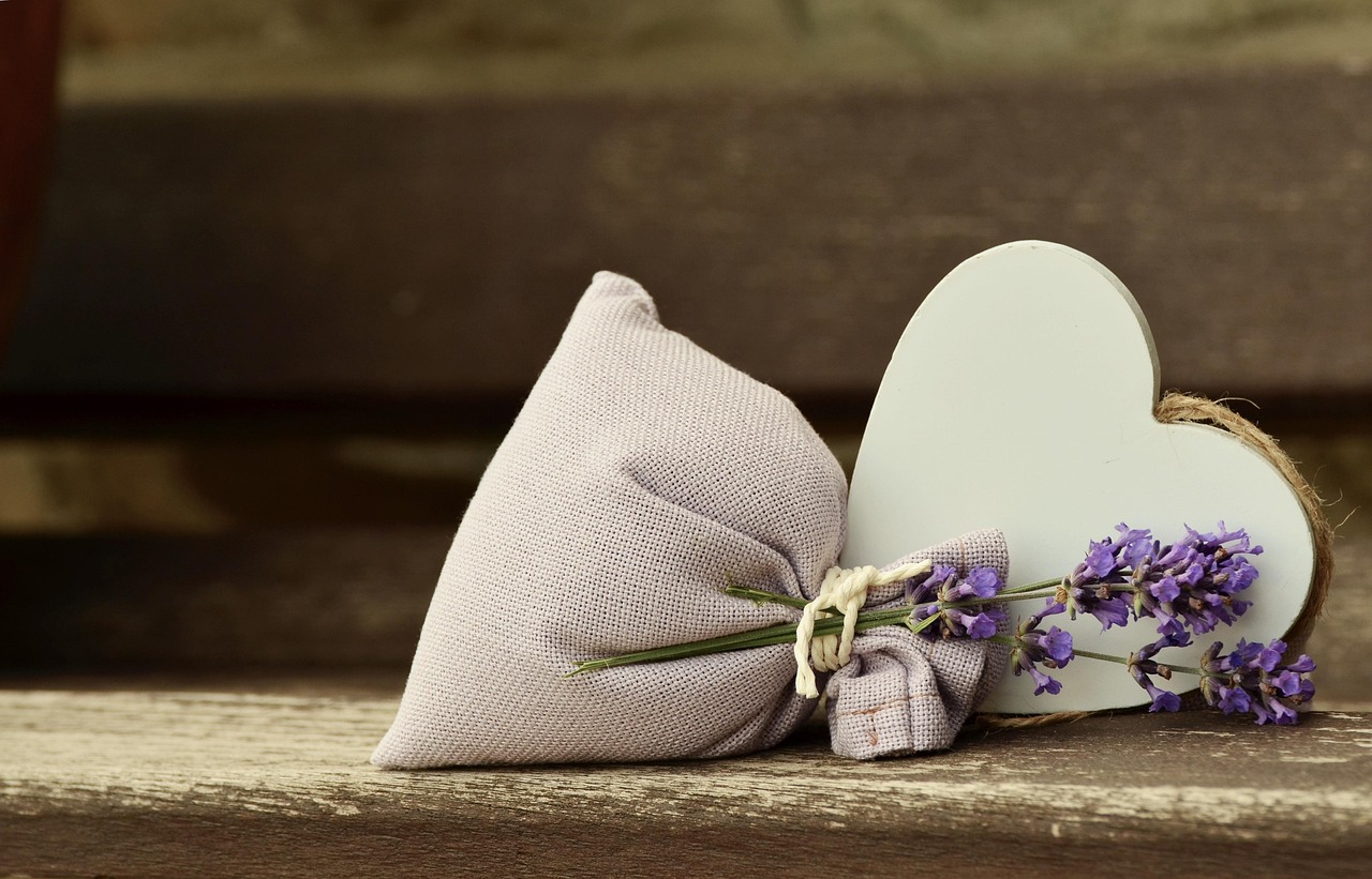 Scented details like fresh lavender and local fruits create a destination-appropriate aesthetic.