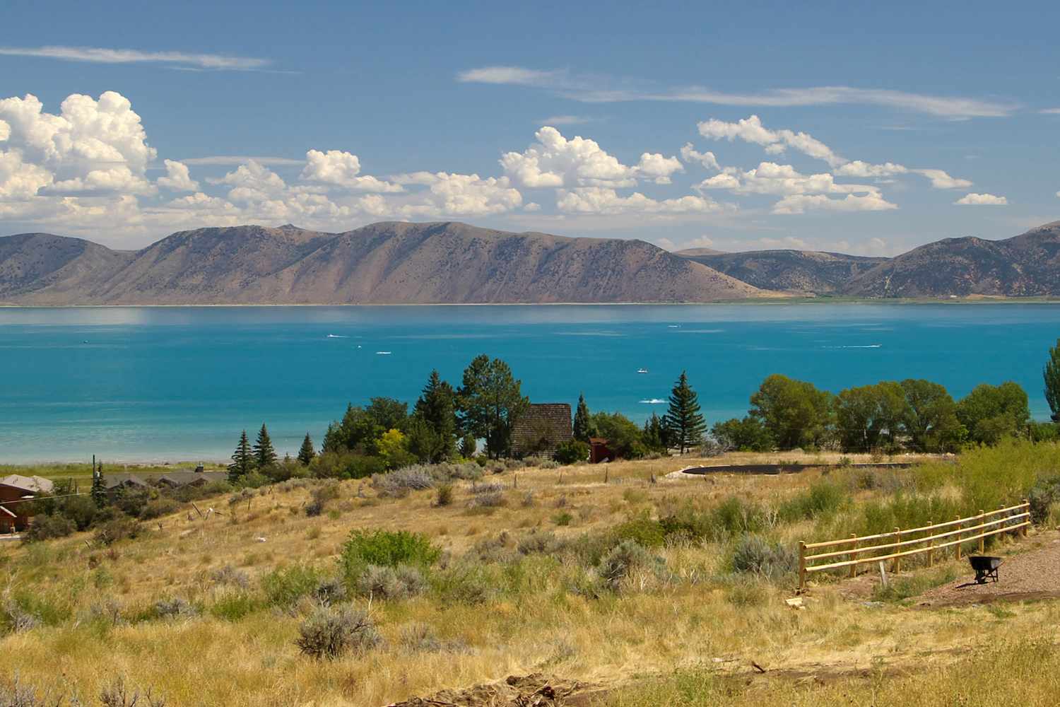 Bear Lake Guide: Why the Water is Turquoise