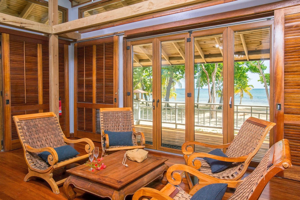 Spacious mansions provide the perfect hub for multi-generational Gator family reunions.