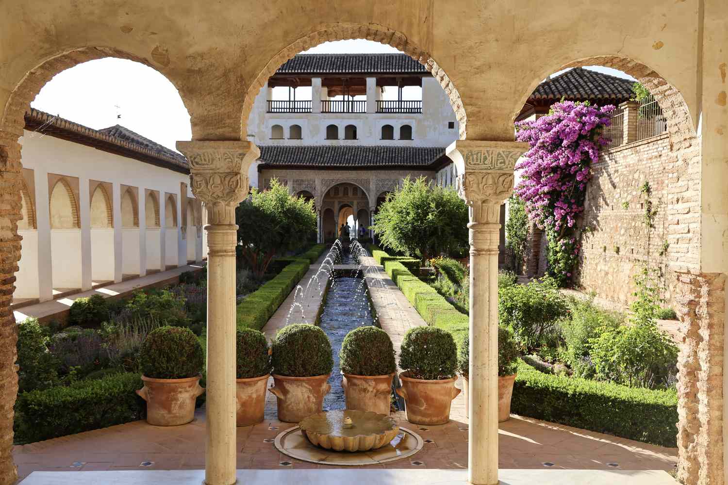Get Paid to Move to Spain: 2026 Grants & Visa Rules