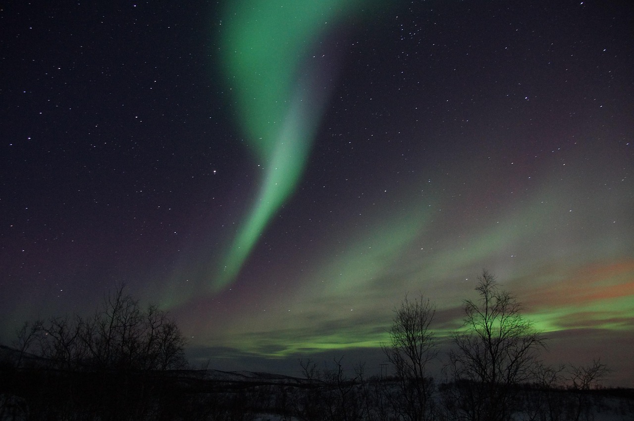Planning your trip to Lapland between November and March is essential for witnessing the Northern Lights.